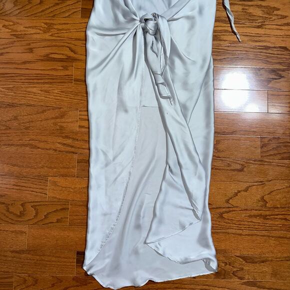 Baobab Marea One Shoulder Satin Maxi Dress in Plata Silver Size Medium - Picture 11 of 16